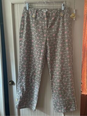 Harold's Floral Pattern Capris with Button details